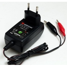 15 W Giriş Voltajı 100~240V AC Çıkış Voltajı 6.9~7.2 V DC 1.5 A Akü Şarj Adaptörü